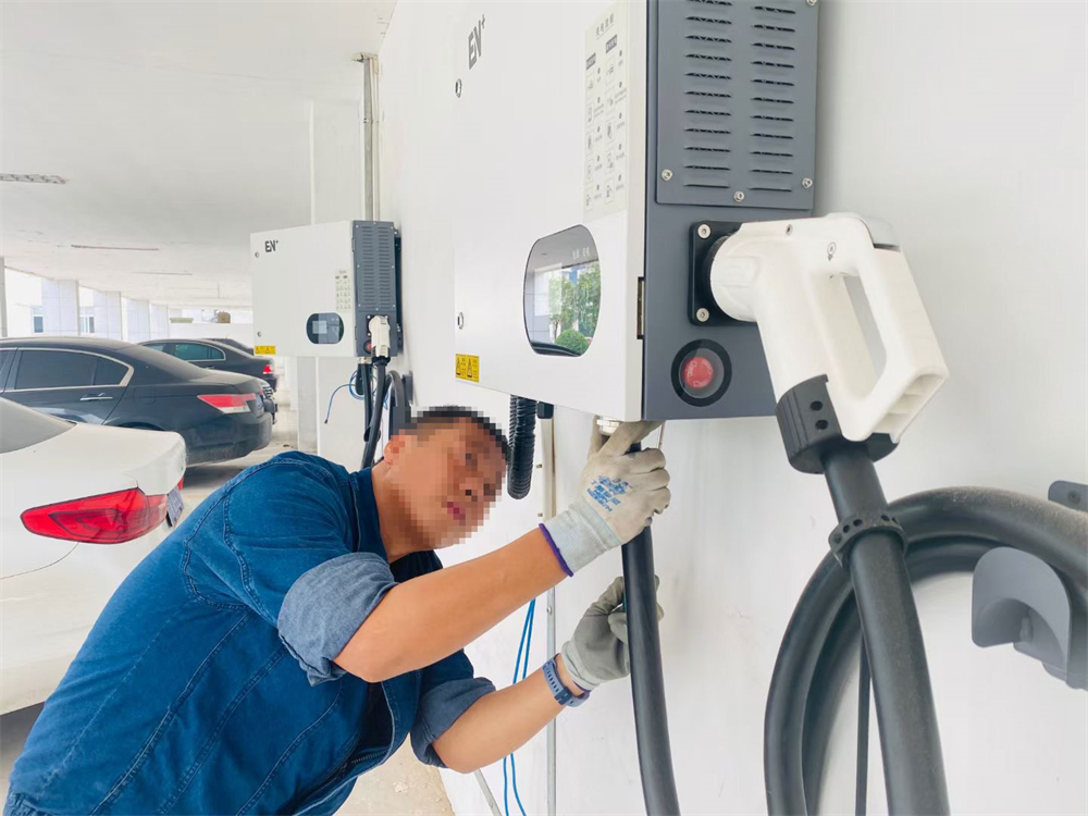 小直流，加速快充樁的建設